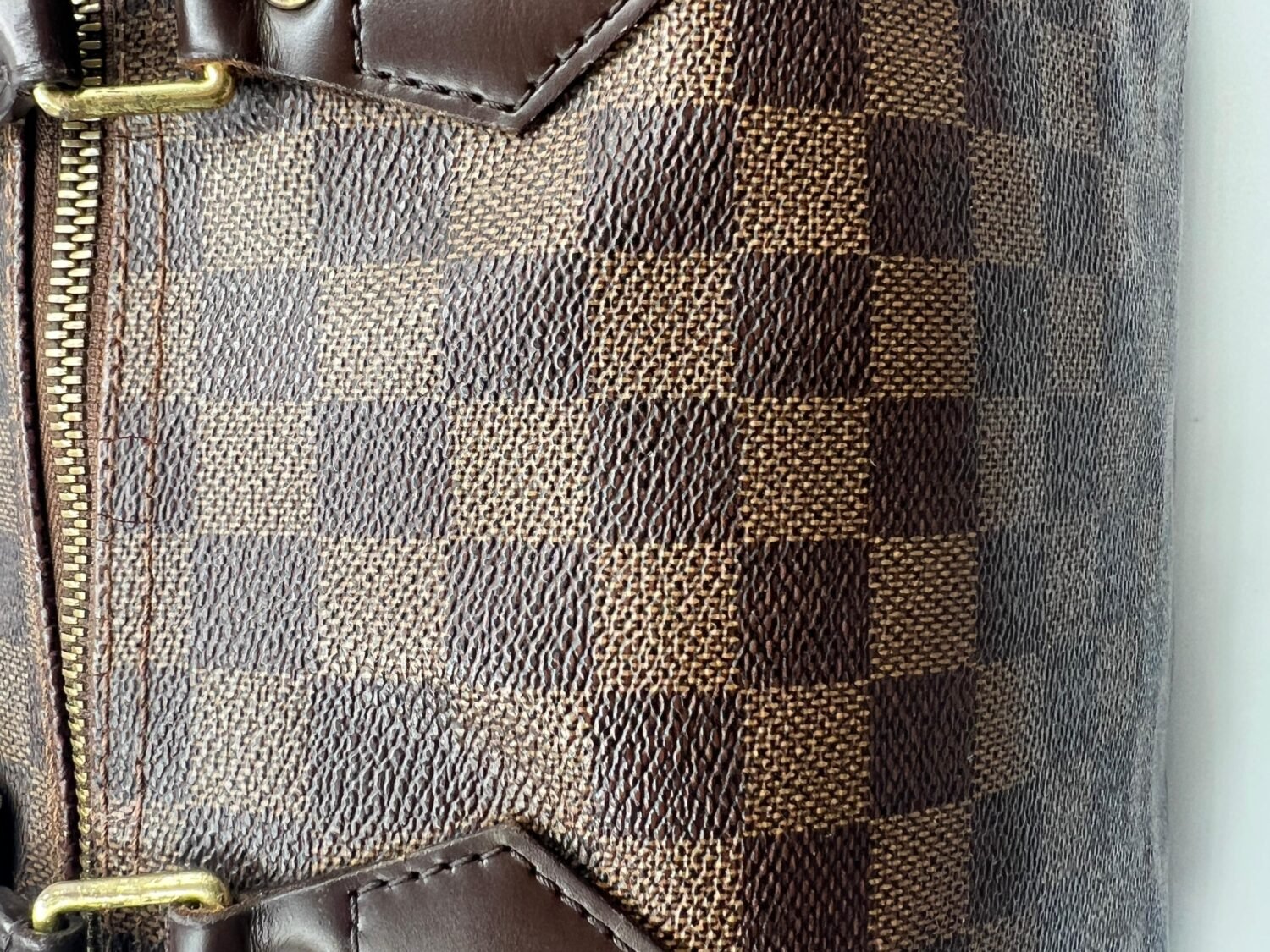 Pre-owned Louis Vuitton Speedy 30 Classic Top handle bag in Damier Ebene